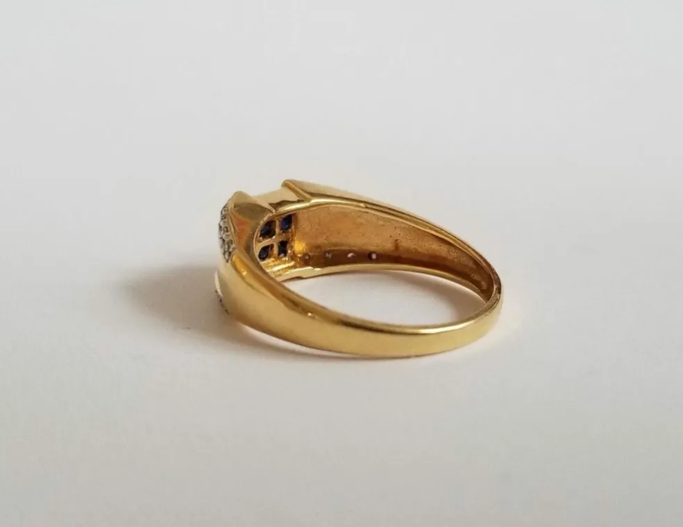 Bague or jaune saphirs et diamants