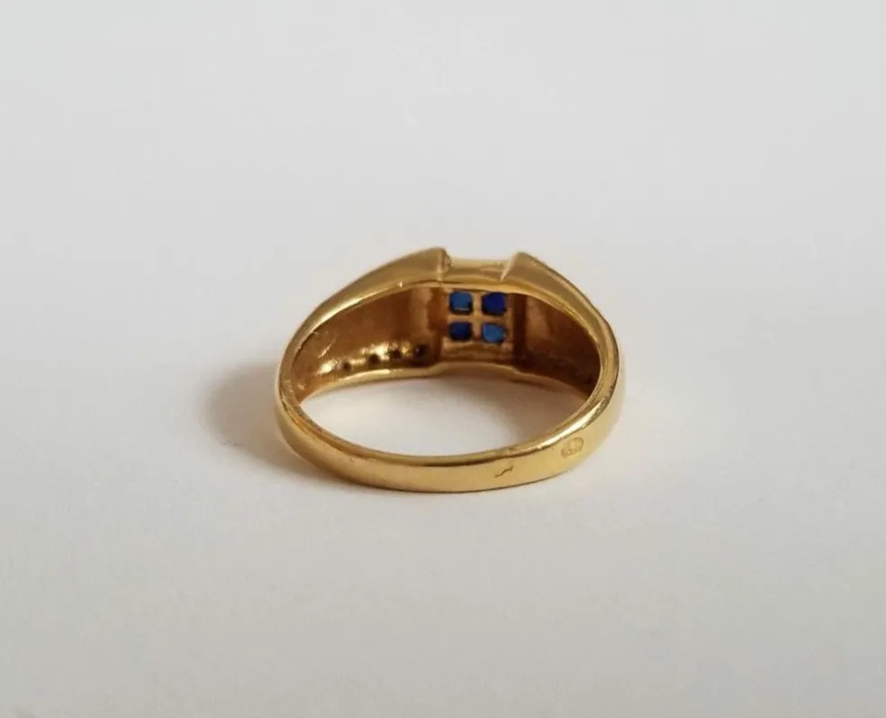 Bague or jaune saphirs et diamants