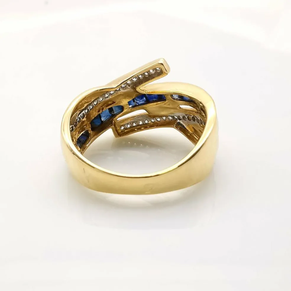 Bague or jaune saphirs et diamants