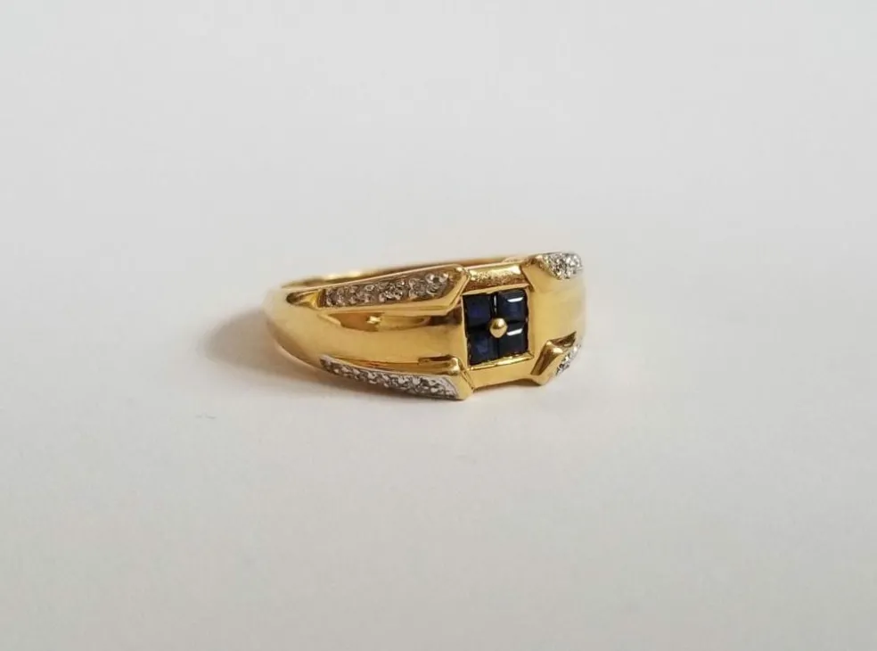 Bague or jaune saphirs et diamants