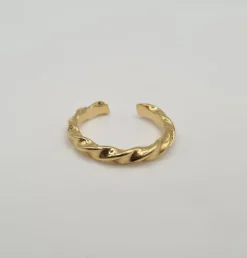 Bague or jaune sertie de diamants