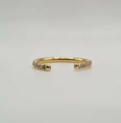Bague or jaune sertie de diamants