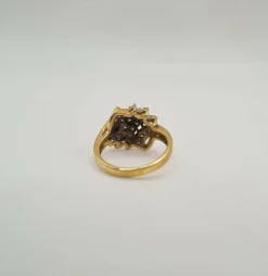 Bague or jaune sertie de diamants