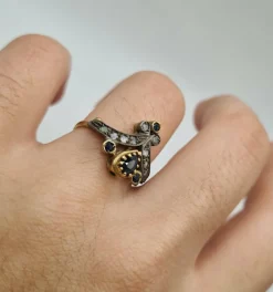 Bague or jaune sertie de saphir