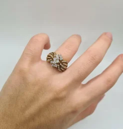 Bague or jaune sertie de diamants
