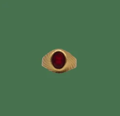Bague or jaune sertie d’un rubis