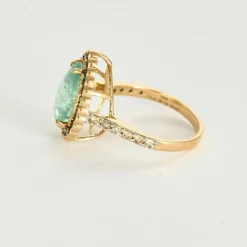 Bague or jaune, tourmaline, saphirs, diamants