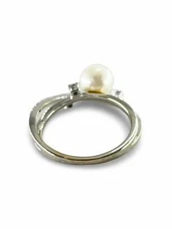 Bague or perle et diamants