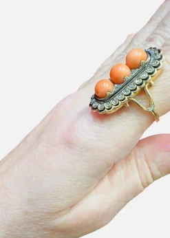 Bague Or, Perles Corail, Diamants Taille Ancienne, Email Noir
