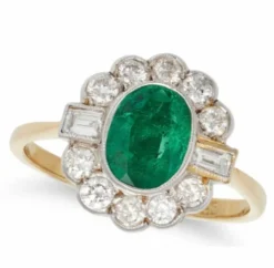 Bague or platine émeraude diamants