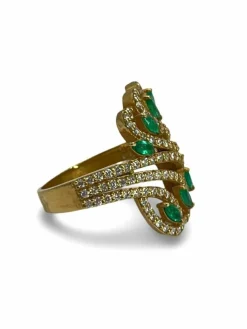 Bague or rose 8 emeraudes et 126 diamants