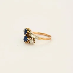 Bague or rose et blanc saphirs
