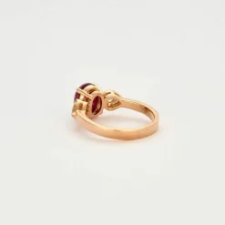 Bague or rose rubis et diamants