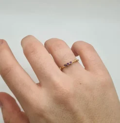 Bague or rose sertie d’améthystes