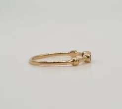 Bague or rose sertie d’améthystes