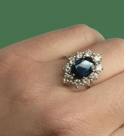 Bague or, saphir et diamants