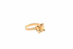 Bague ornée d'une Citrine Taille Brillant en or