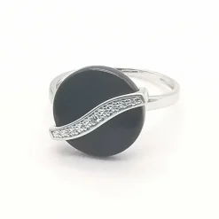 Bague ou onyx et diamant