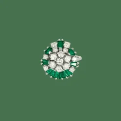 Bague panier ancienne or blanc, diamants, émeraudes baguettes