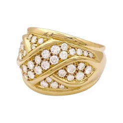 Bague pavage or jaune, diamants.