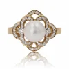 Bague perle de culture Akoya et sa monture ajourée et diamantée