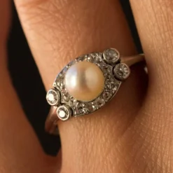 Bague perle de culture diamants art déco