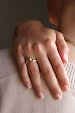 Bague Perle fine dorée
