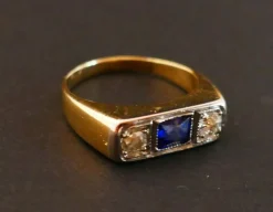 Bague pierre bleue et Diamants, Or 2 tons