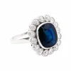 Bague platine, diamants, saphir.
