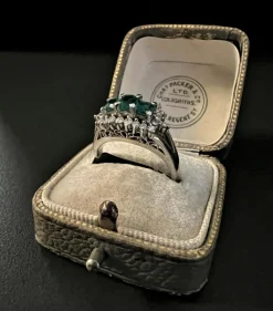 Bague Platine Emeraudes Diamants