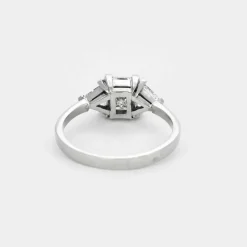 Bague platine et diamants