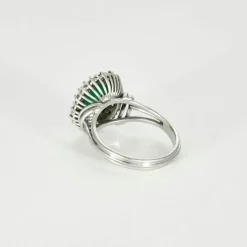 Bague Pompadour Emeraude Entourage Diamants Or Blanc