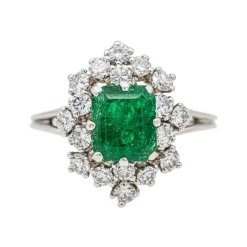 Bague Pompadour Or blanc Emeraude