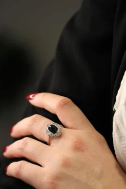 Bague Pompadour Or blanc Saphir