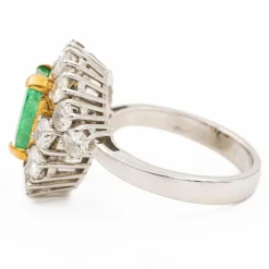 Bague Pompadour Or blanc Emeraude