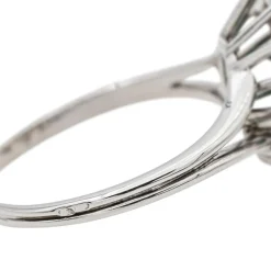 Bague Pompadour Or blanc Emeraude