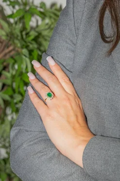 Bague Pompadour Or jaune Emeraude