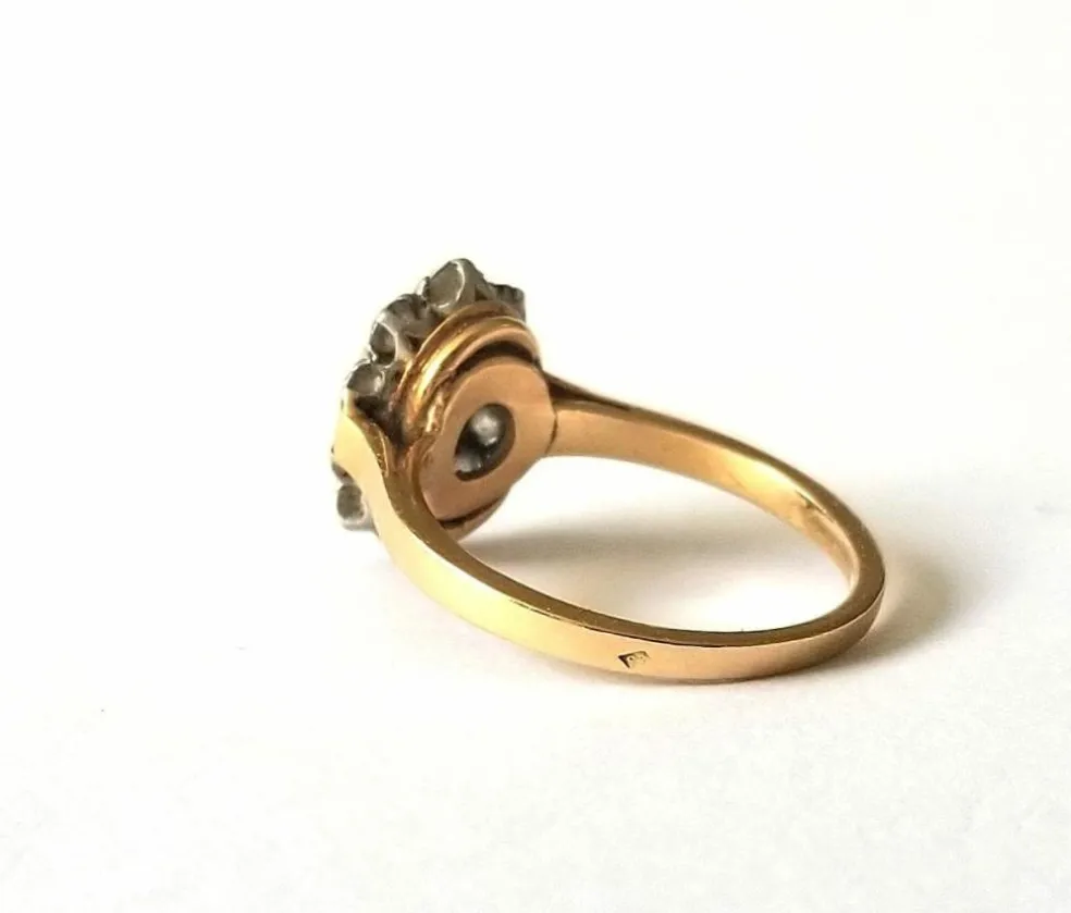Bague pompadour or jaune saphir et diamants