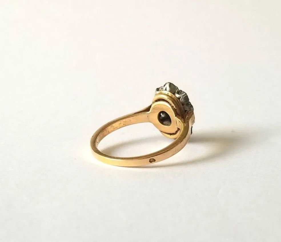 Bague pompadour or jaune saphir et diamants