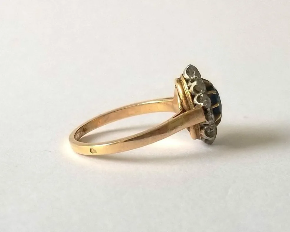 Bague pompadour or jaune saphir et diamants