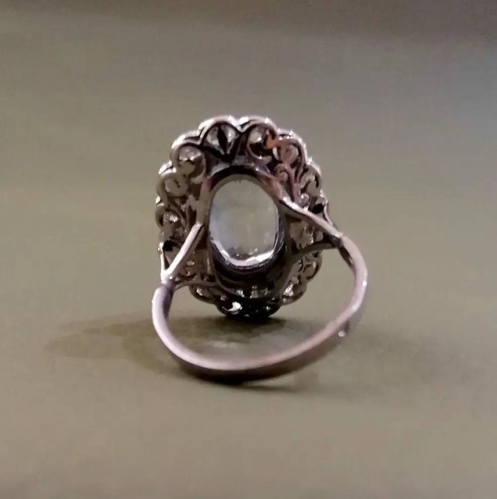 Bague pompadour platine saphir diamants