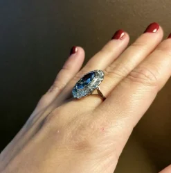 Bague pompadour platine saphir diamants