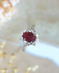 Bague Pompadour Rubis Ovale et Diamants