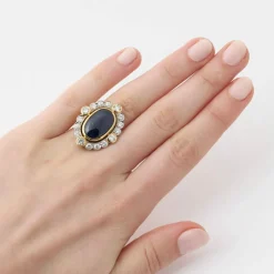 Bague Pompadour Saphir Cabochon et Diamants