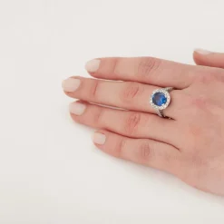 Bague pompadour saphir et diamants