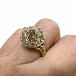 Bague époque 1910-1915 en or et diamants