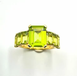 Bague Péridots Taille Emeraude