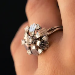 Bague pétales or blanc diamants