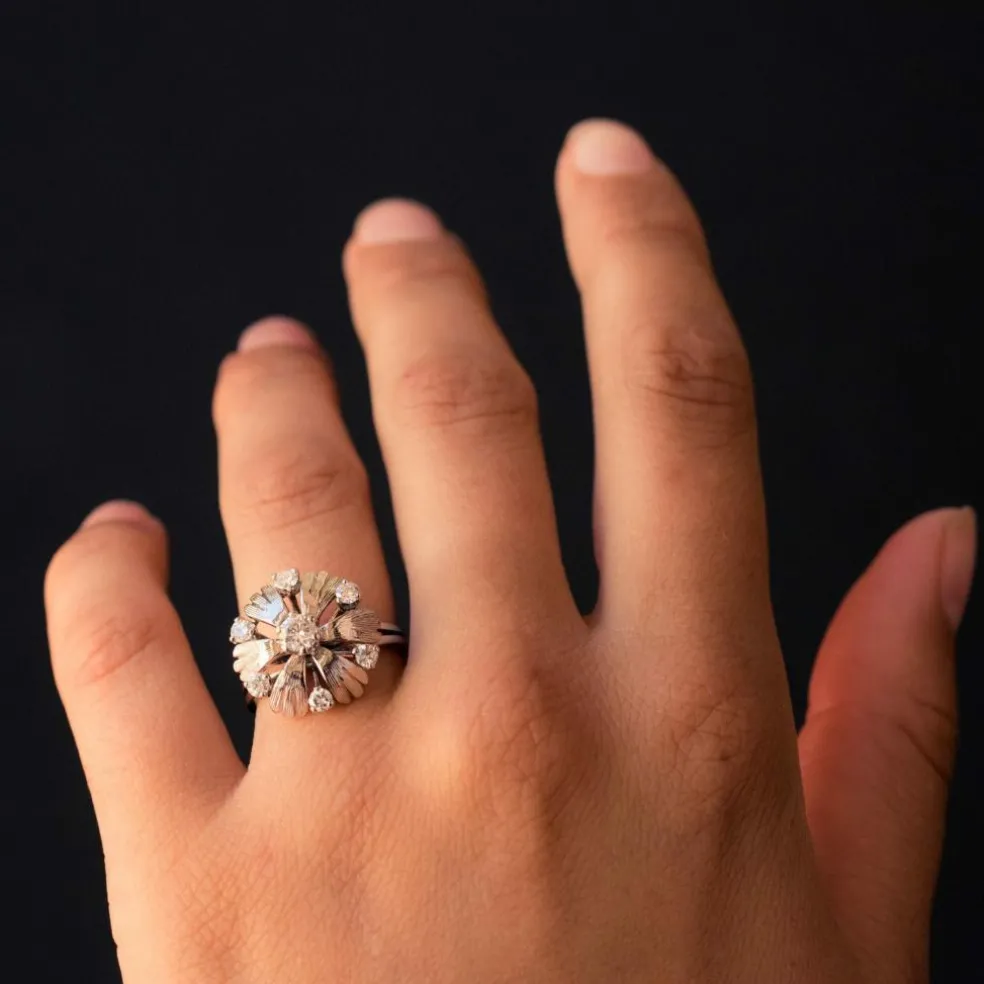 Bague pétales or blanc diamants