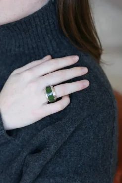 Bague puiforcat par andré vassort jade sur or jaune et argent